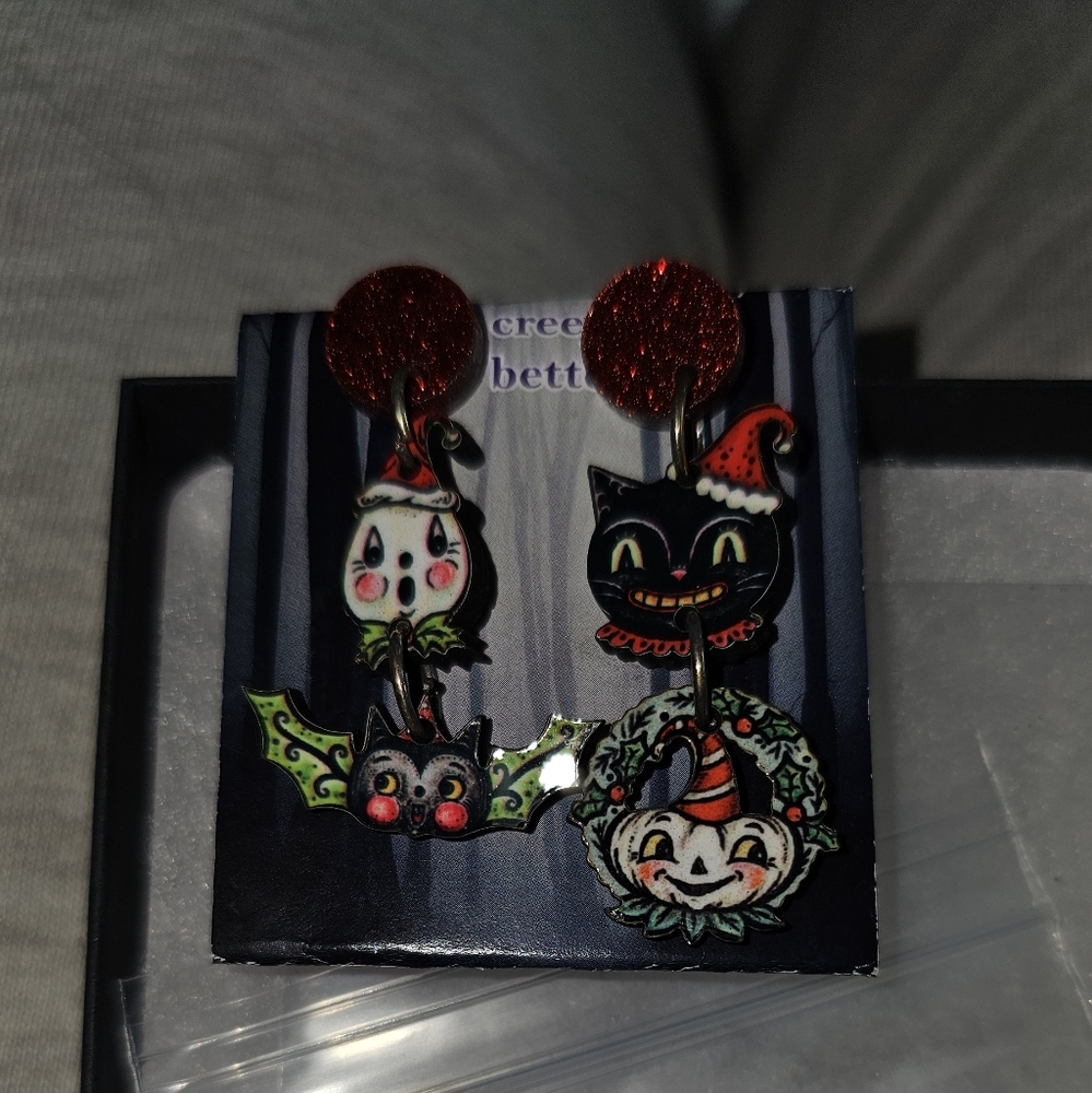 Brand new spooky 👻 Christmas earrings